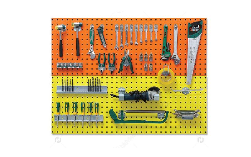 Ứng dụng của giá treo đồ nghề cơ khí trong đời sống 