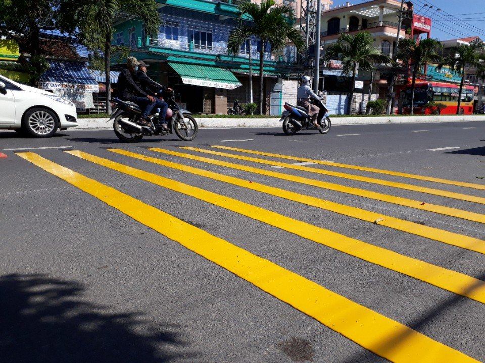 Tổng quan về sơn kẻ đường và vai trò trong giao thông hiện đại