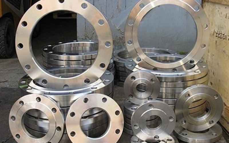 Khái Niệm Cơ Bản Về Mặt Bích Inox và Tầm Quan Trọng của Tiêu Chuẩn